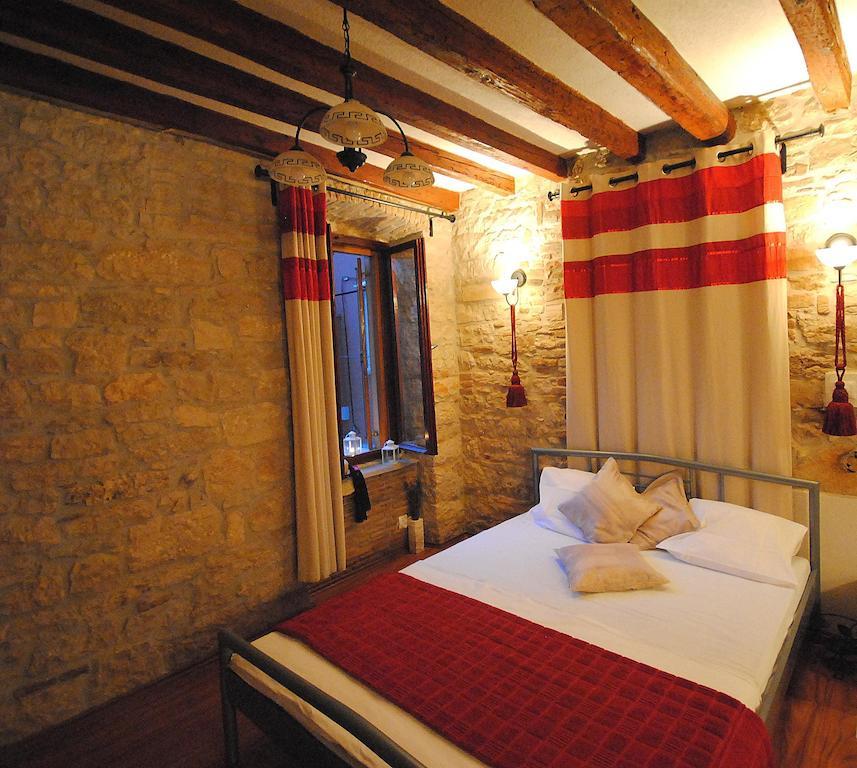 Guesthouse Ancient Stone Rovinj Exterior photo