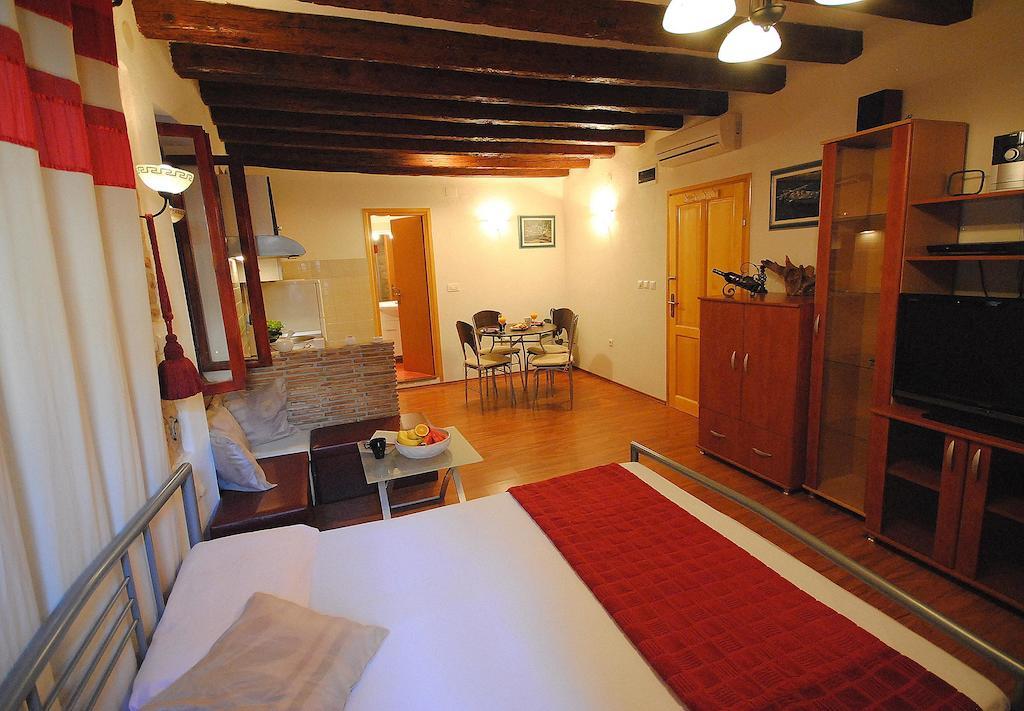 Guesthouse Ancient Stone Rovinj Room photo