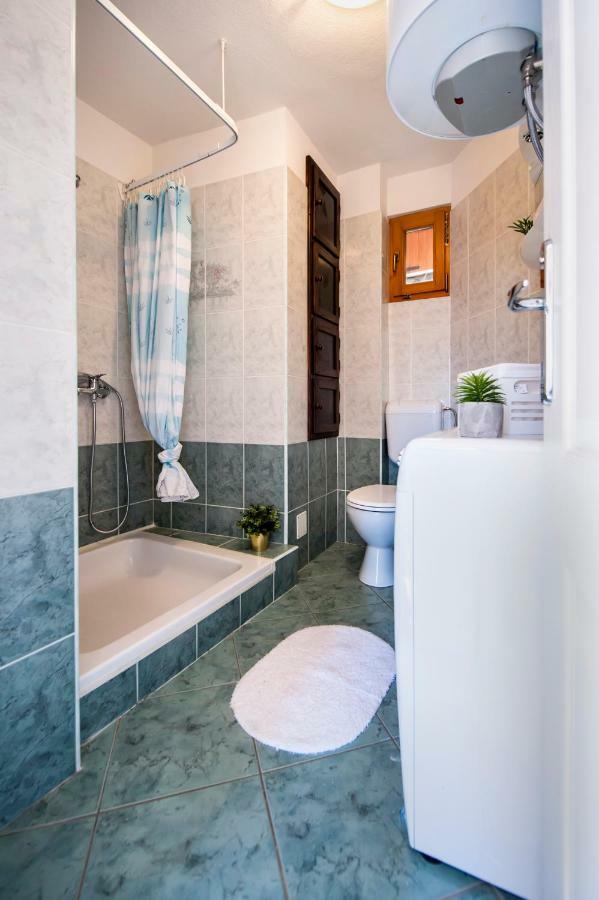 Guesthouse Ancient Stone Rovinj Exterior photo