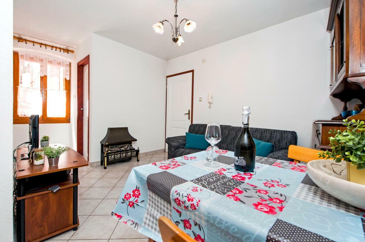Guesthouse Ancient Stone Rovinj Exterior photo