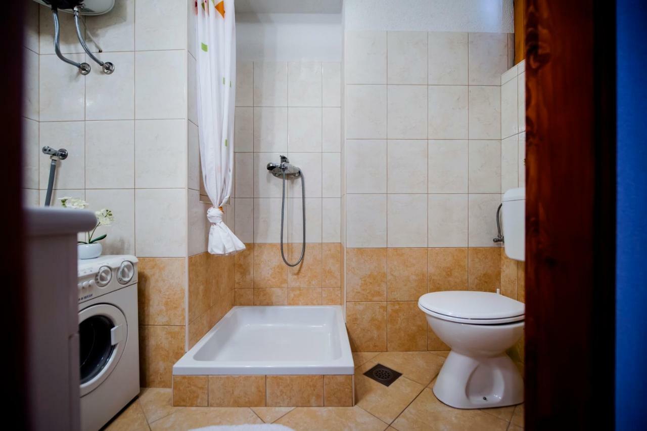 Guesthouse Ancient Stone Rovinj Exterior photo