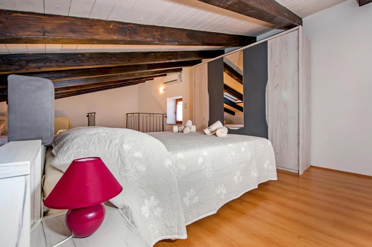 Guesthouse Ancient Stone Rovinj Exterior photo